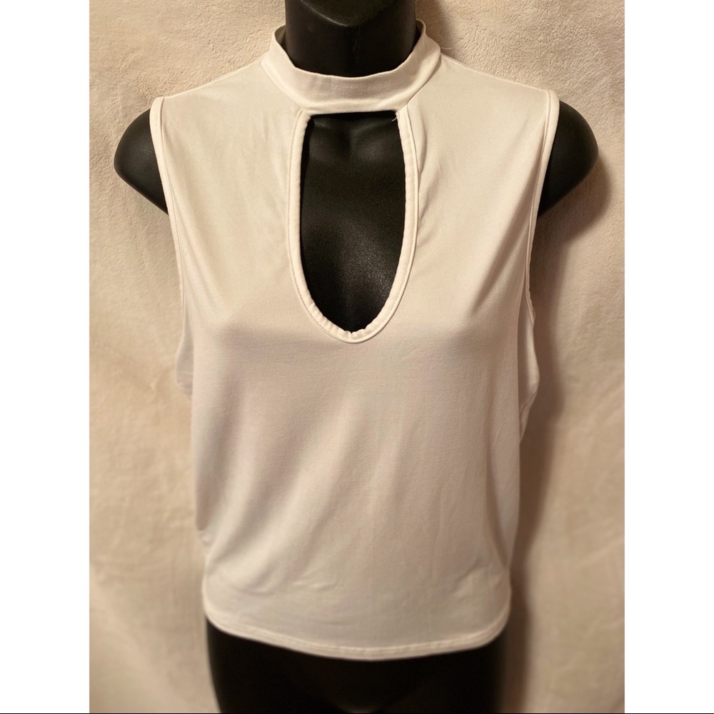 White v shaped choker neck top